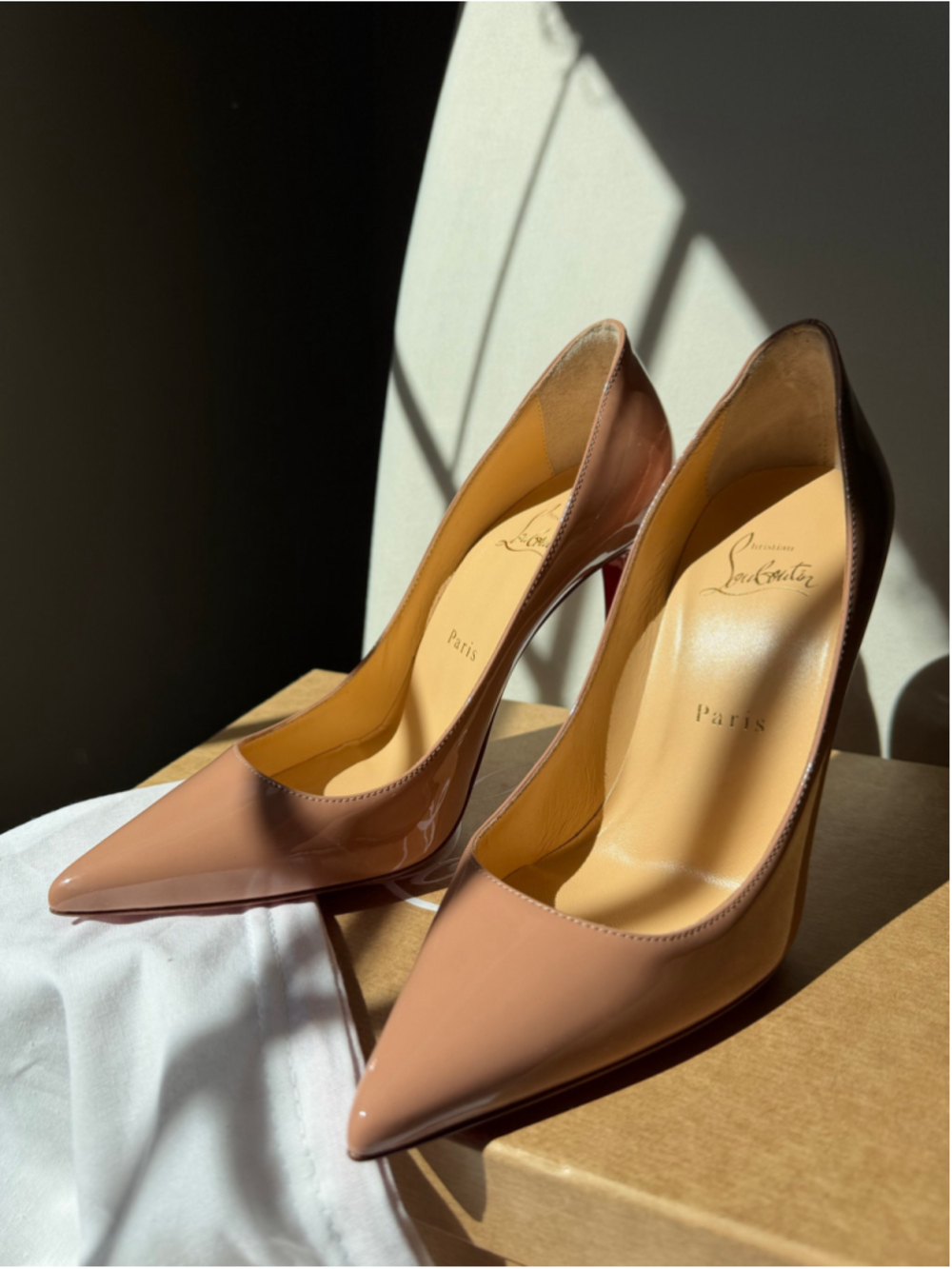 Christian Louboutin Nude Heels Women's Size 7 Patent Leather Pumps